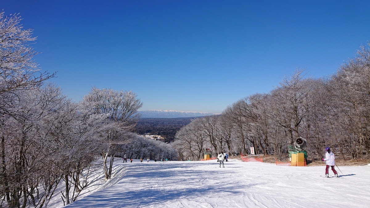 輕井澤王子大飯店滑雪場山頂風景